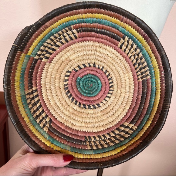 Vintage Southwestern Handmade Natural Straw Colorful Round Thick Basket Art